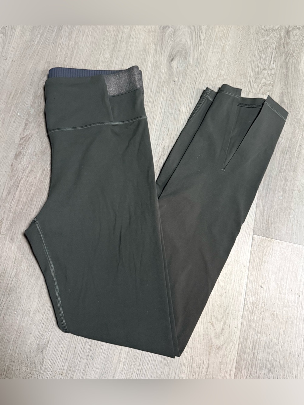 •ATHLETA• AURA SPLIT PANTS